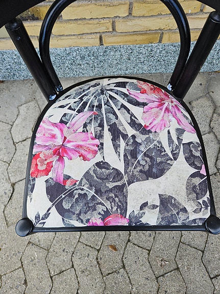 Product image 13 of 33