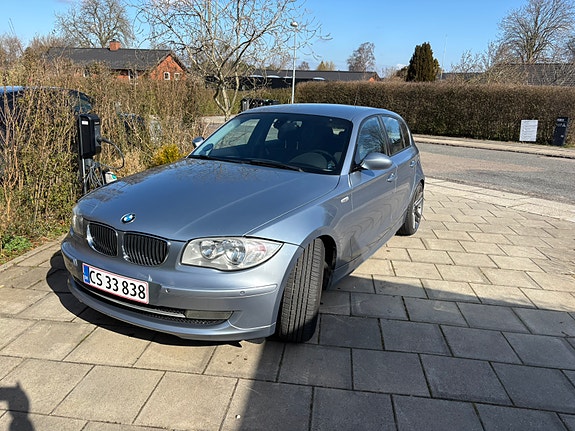 BMW 130I 2009 photo 2