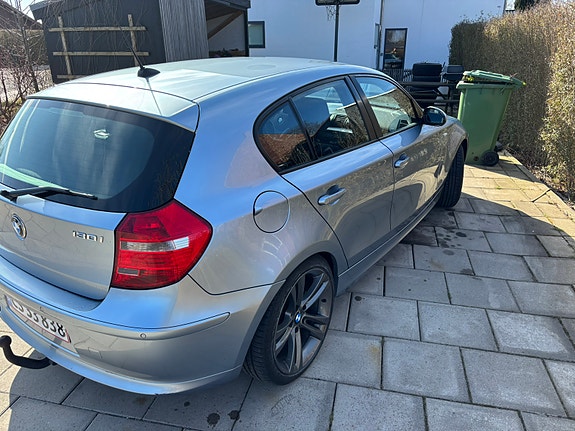 BMW 130I 2009 photo 4