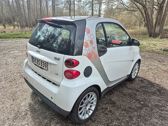 Smart Fortwo 2010 photo 4