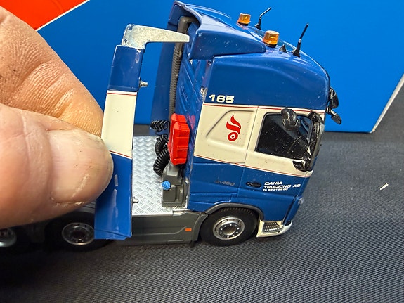 Product image 17 of 50