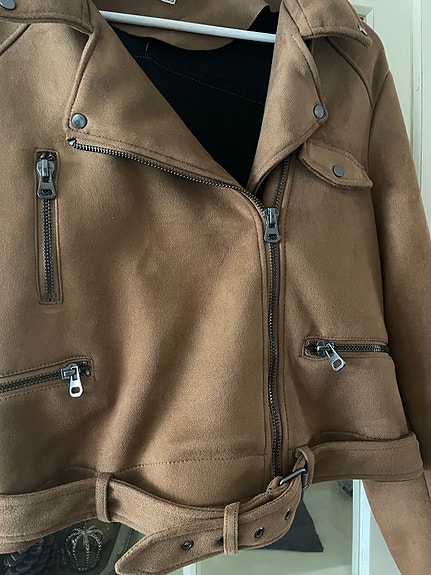 Product image 4 of 19