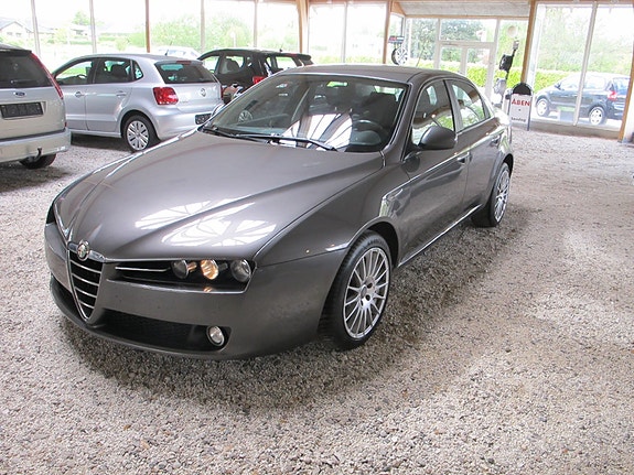 Alfa Romeo 159