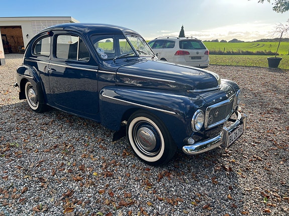 Volvo PV444
