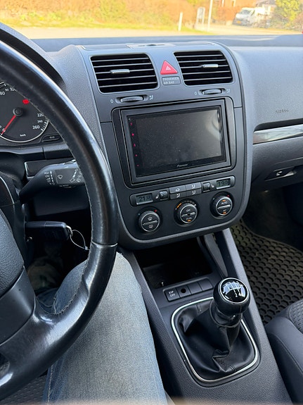 Volkswagen Golf 2008 photo 4