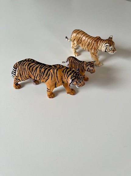 Product image 32 of 36