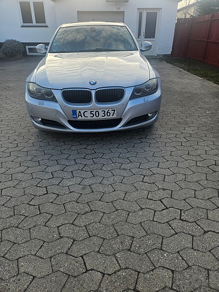 BMW 320d til salg hos Nabilli
