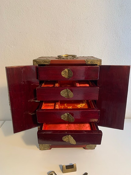 Product image 6 of 8