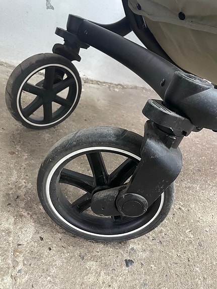 Product image 26 of 28