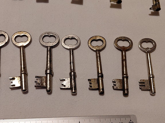 Product image 17 of 17