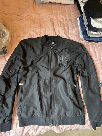 Product image 70 of 100
