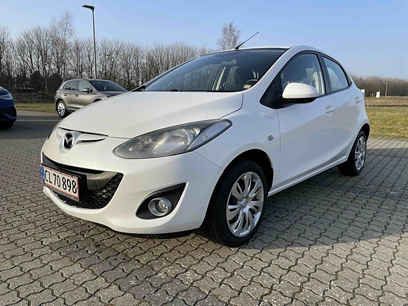 Mazda 2