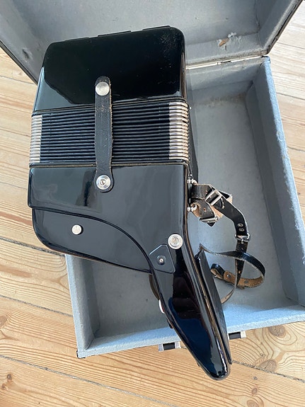 Product image 6 of 9