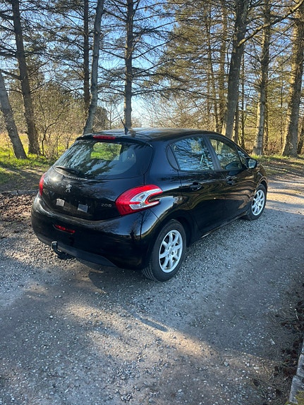 Peugeot 208 til salg hos Nabilli