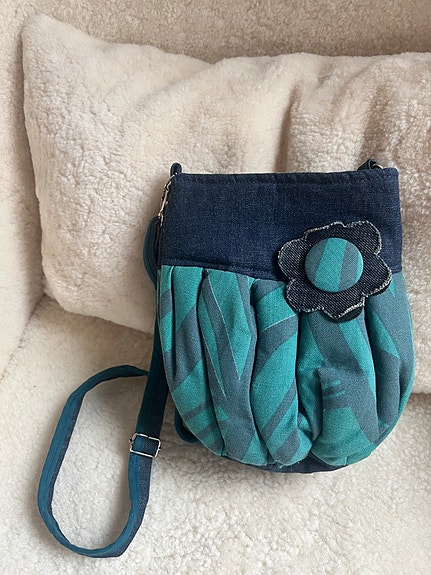 Product image 3 of 18