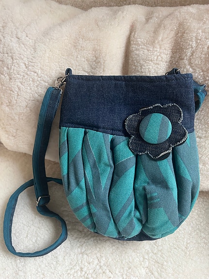 Product image 2 of 18