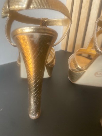 Product image 14 of 19