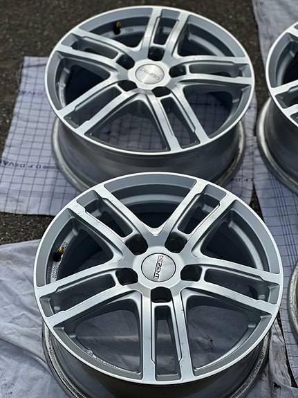 Product image 3 of 9