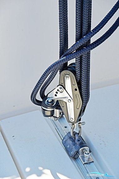 Product image 47 of 51