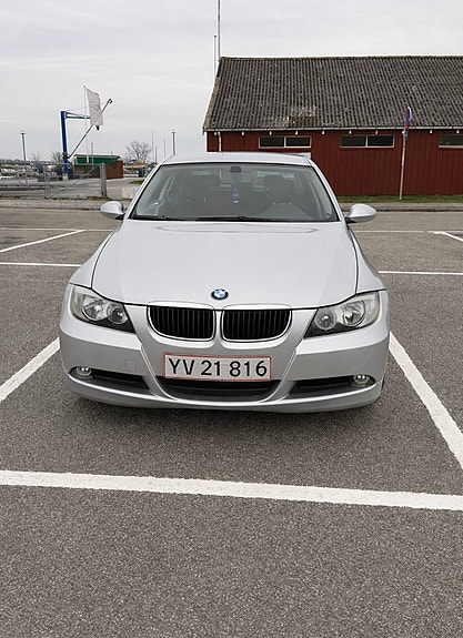 BMW 318i til salg hos Nabilli