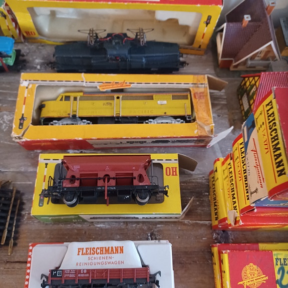 Product image 8 of 9