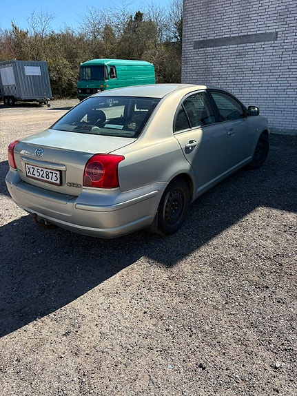 Toyota Avensis – billede 2