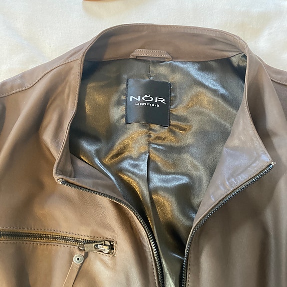 Product image 13 of 17