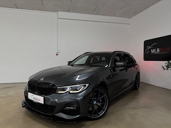 BMW 330i