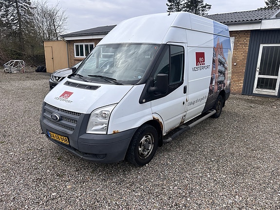 Ford Transit 300M Van