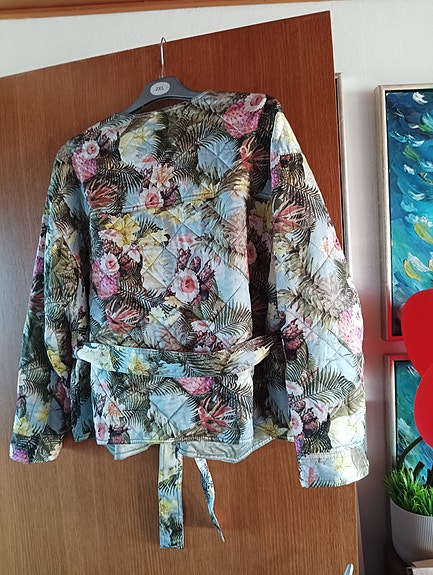 Product image 2 of 11
