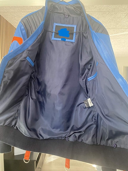 Product image 2 of 9