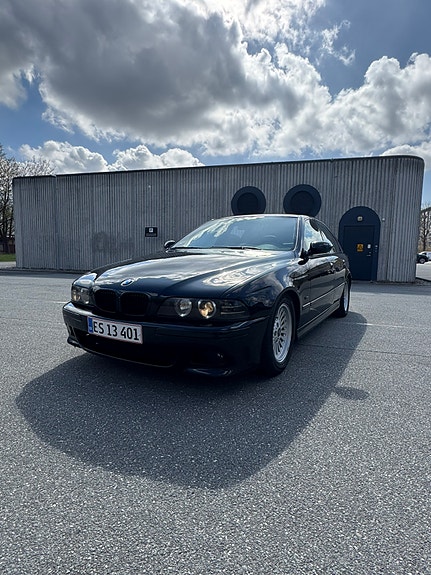 BMW 528i til salg hos Nabilli