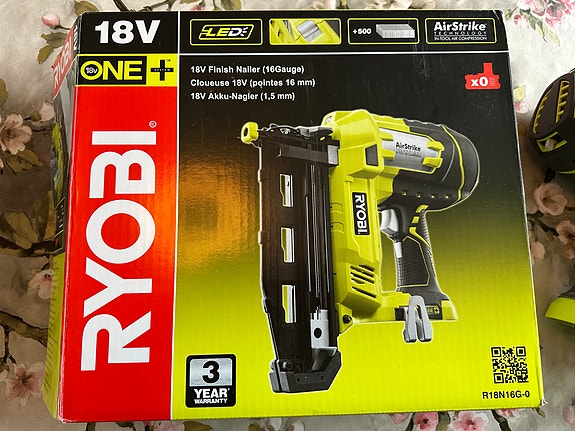 Product image 8 of 9