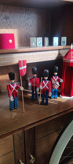 Product image 6 of 8