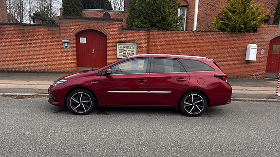 Toyota Auris til salg hos Nabilli