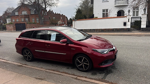 Toyota Auris til salg hos Nabilli