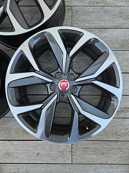 Product image 2 of 9