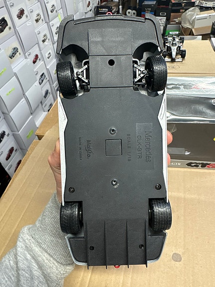 Product image 8 of 9