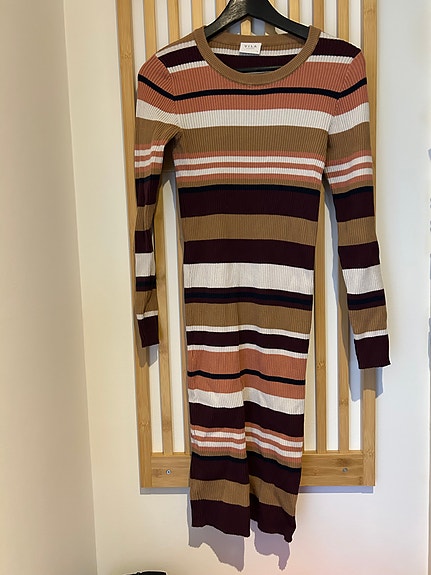 Product image 11 of 66