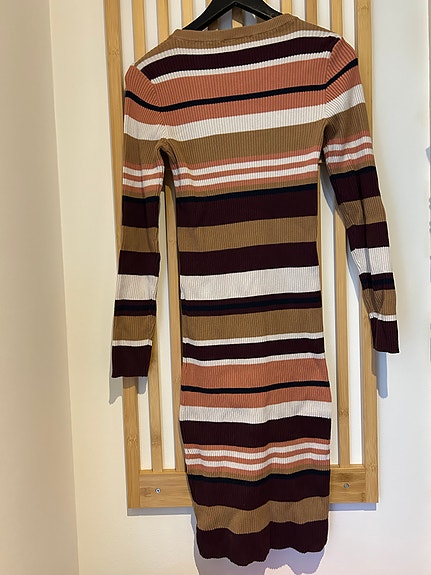 Product image 12 of 66