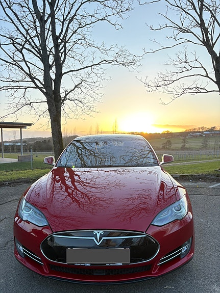 Tesla Model S til salg hos Nabilli