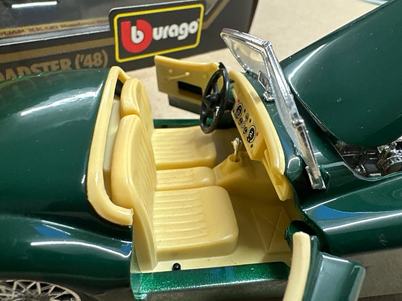 Product image 8 of 9