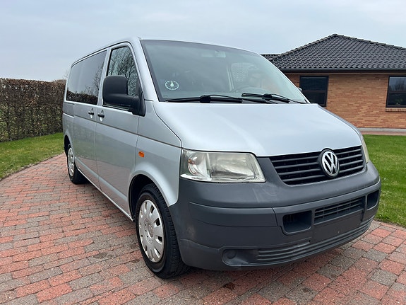 VW Caravelle til salg hos Nabilli