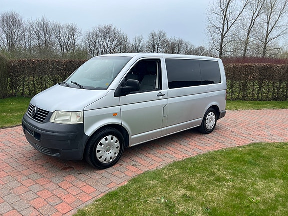 VW Caravelle til salg hos Nabilli