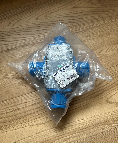 Product image 3 of 9