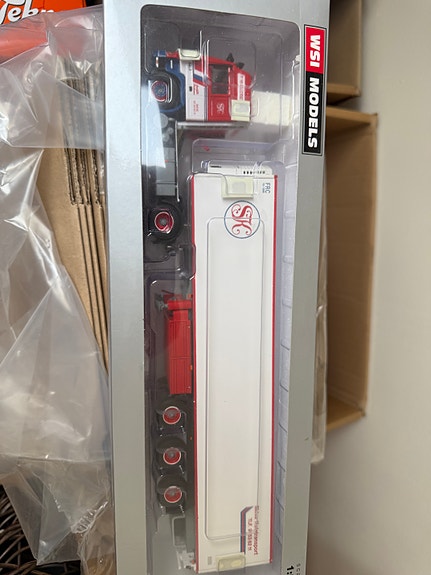 Product image 12 of 19