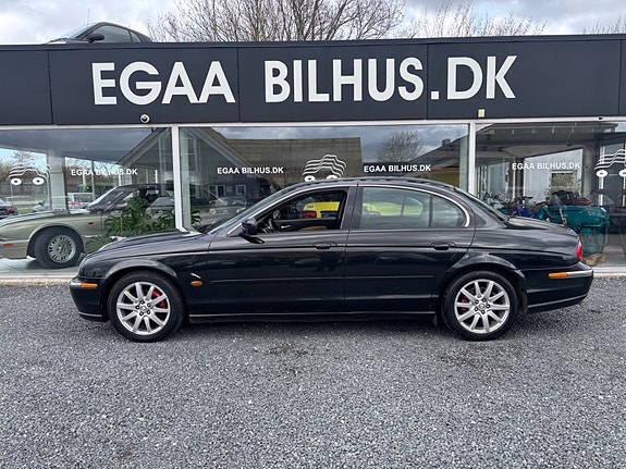 Jaguar S-TYPE