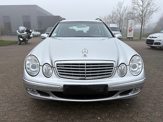 Mercedes E240