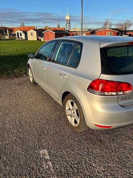 Volkswagen Golf 2009 photo 4