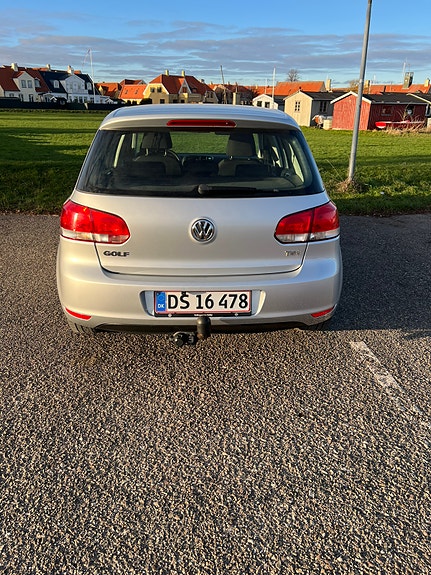 Volkswagen Golf 2009 photo 2